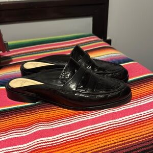 Alexandre Birman Women's Black Leather Loafers